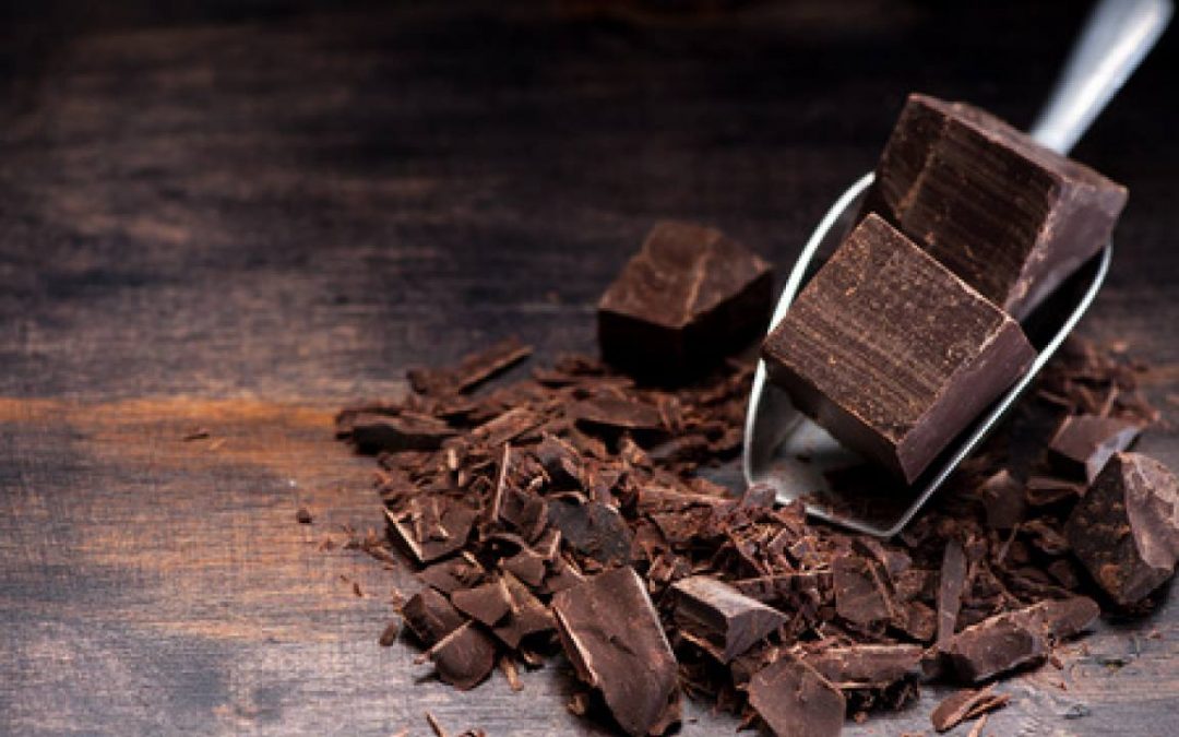 Il cioccolato non solo è buono, ma fa anche bene alla salute. Ecco dieci buone r…