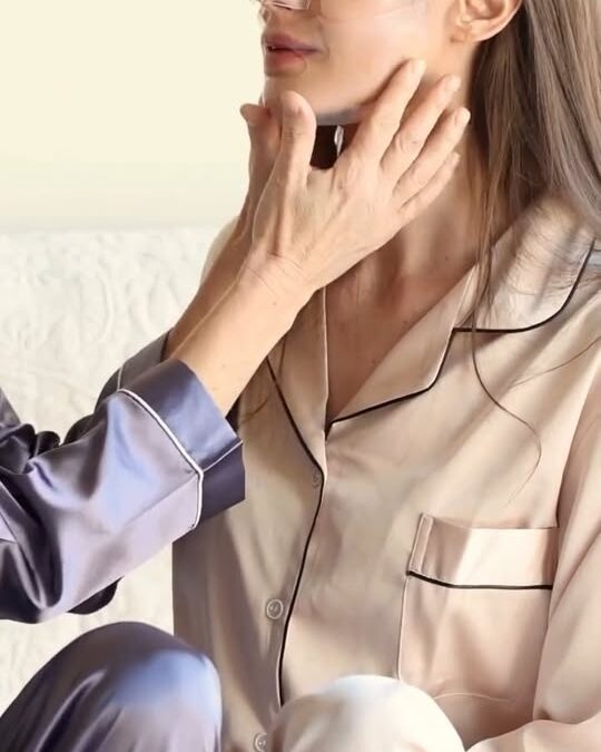 Nuova maschera Lumisculpt Face Mask 75.25.
Effetto lifting e Glass Skin in un un…